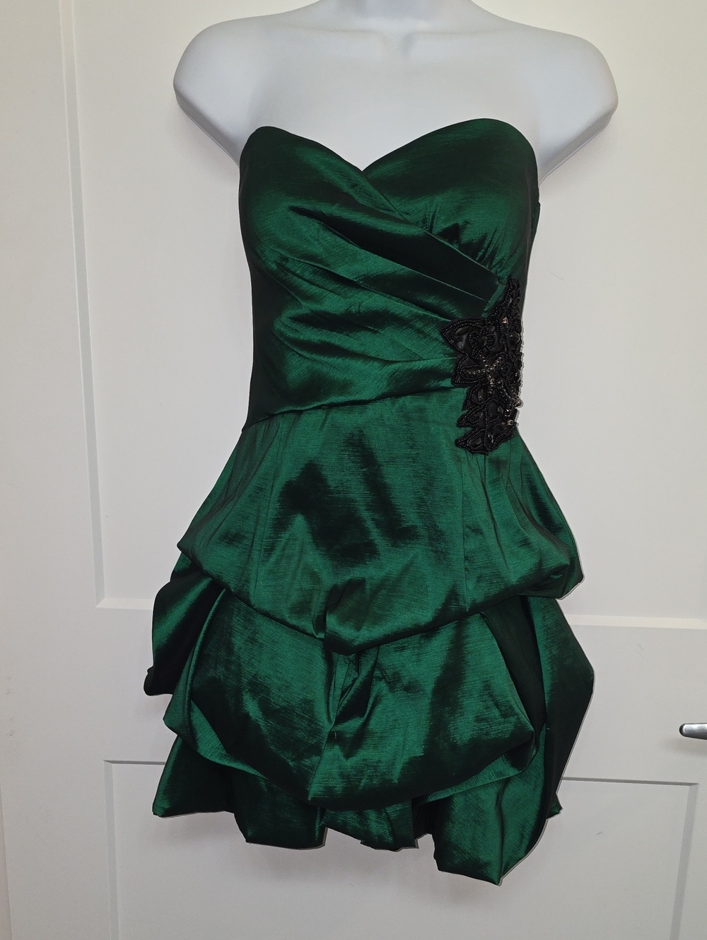 Emerald Strapless Cocktail Dress with Beaded Accent